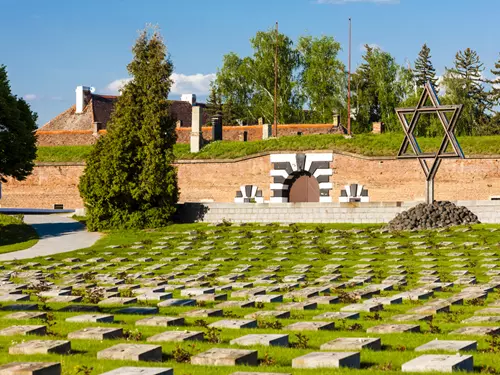 Terezín: památník tragické minulosti